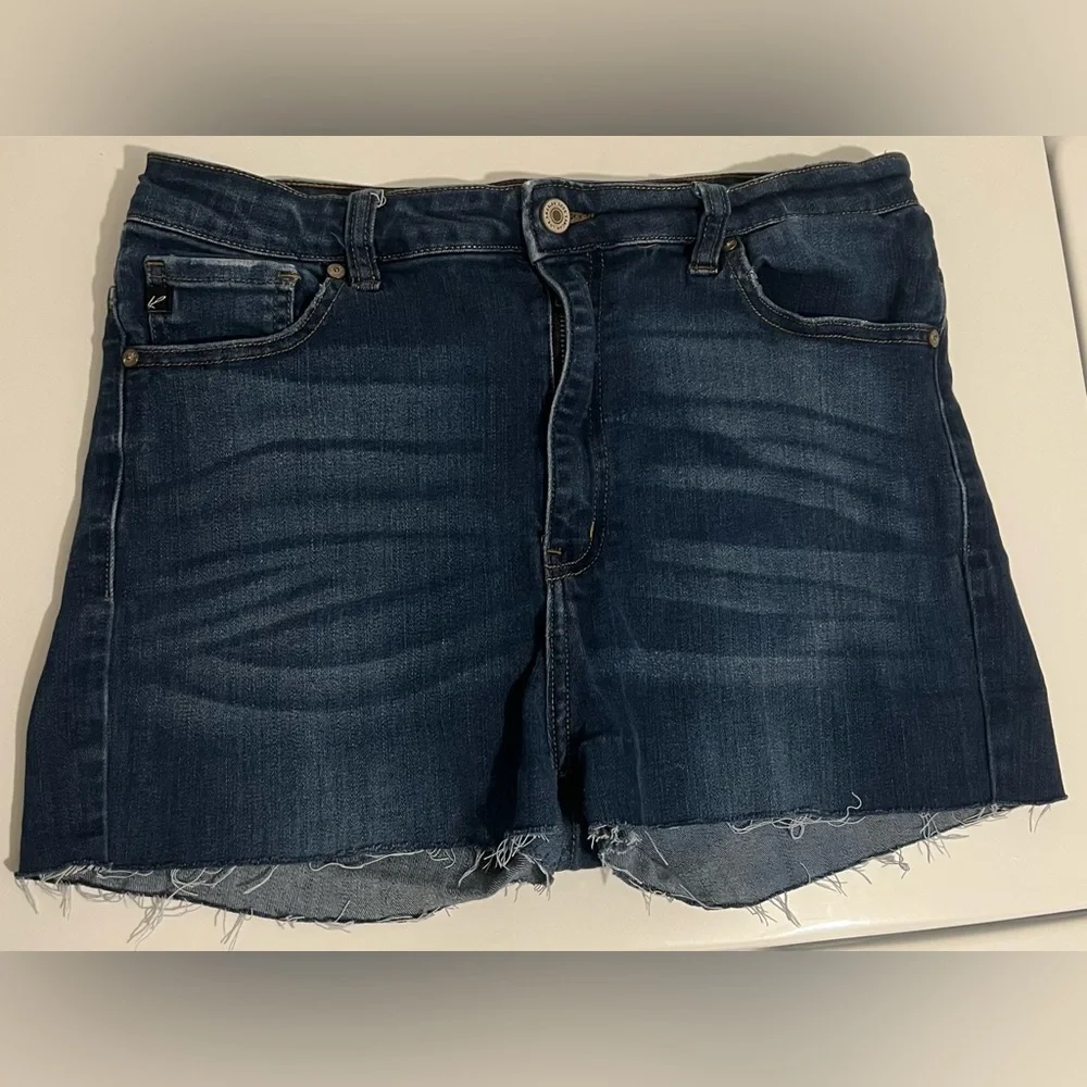 Kancan Dark Wash Raw Hem Cutoff Denim Blue Women's Shorts Size 13/30